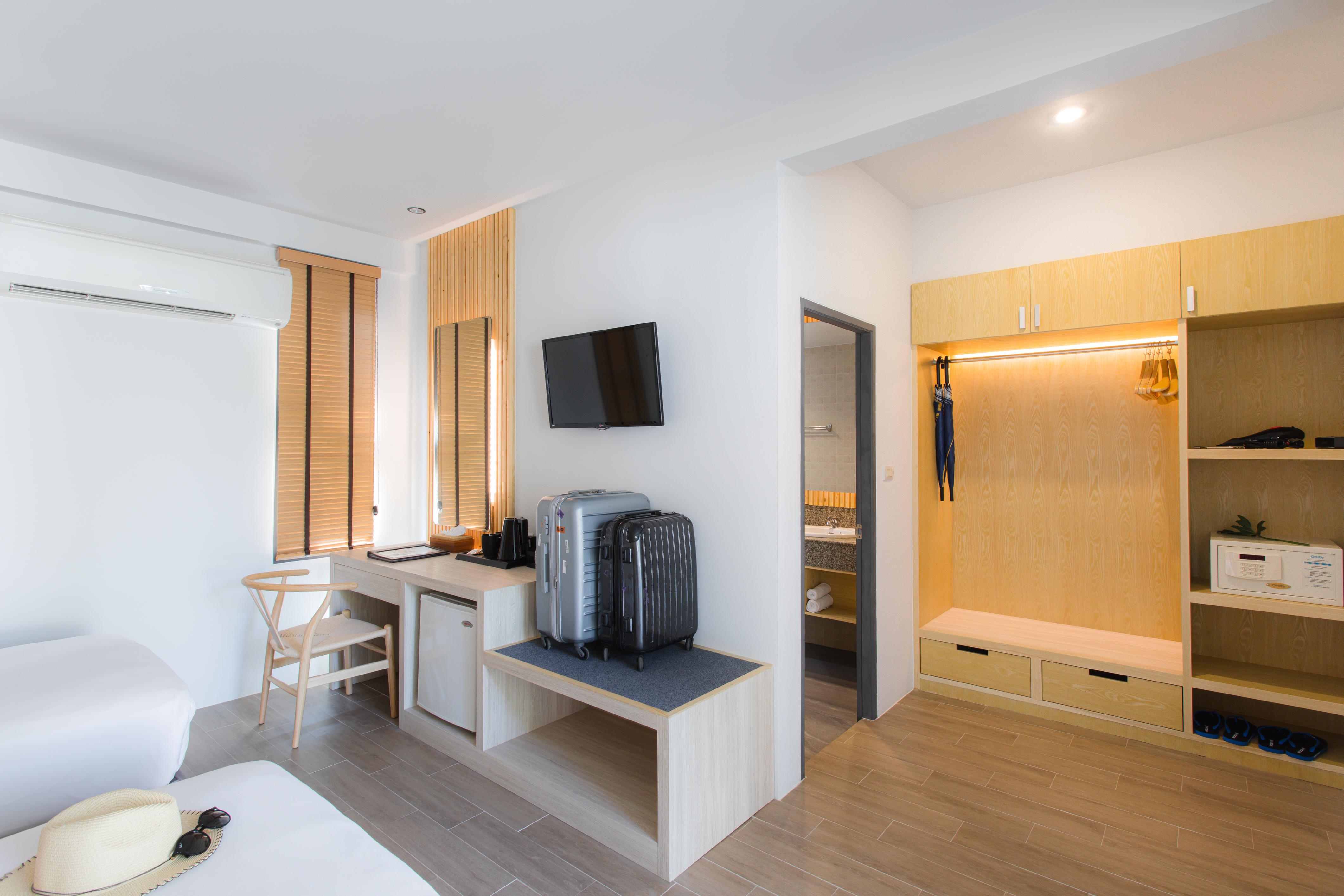 Blu Pine Villa & Pool Access - Sha Plus Phuket Exteriör bild
