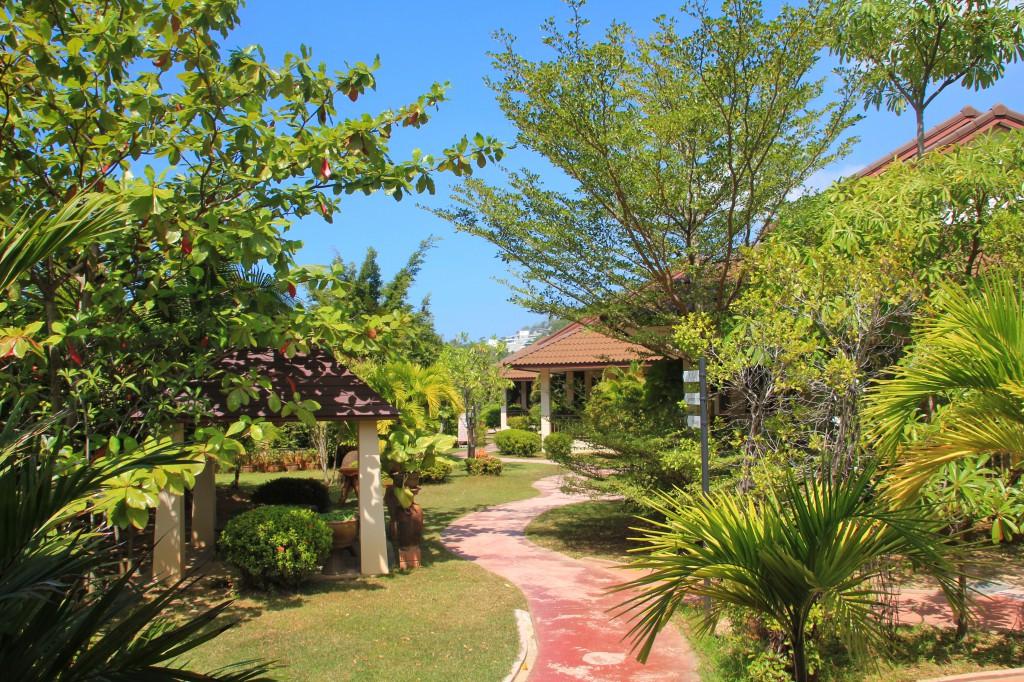 Blu Pine Villa & Pool Access - Sha Plus Phuket Exteriör bild