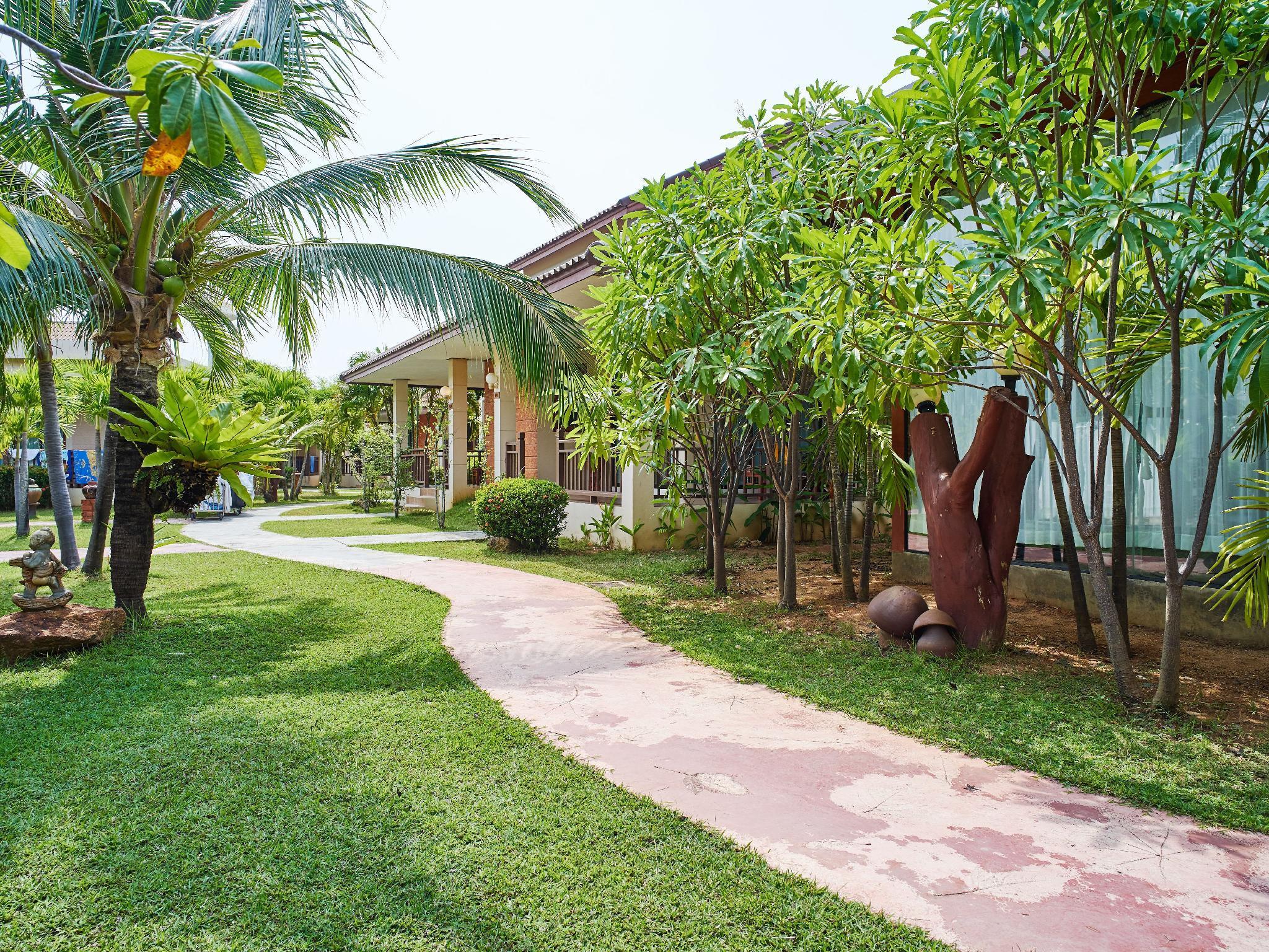 Blu Pine Villa & Pool Access - Sha Plus Phuket Exteriör bild