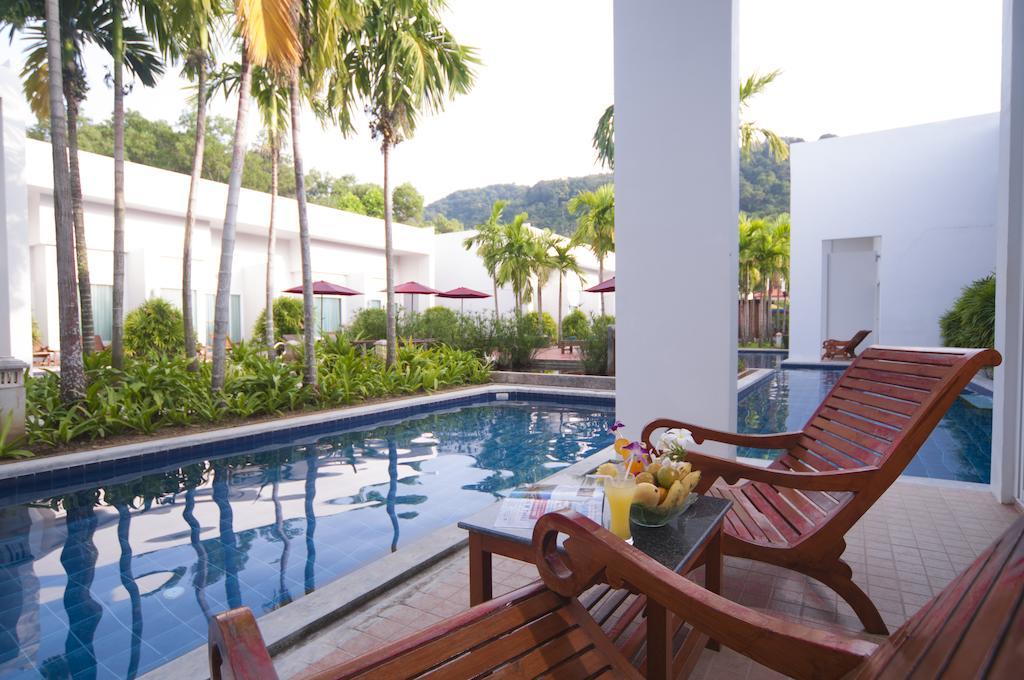 Blu Pine Villa & Pool Access - Sha Plus Phuket Exteriör bild